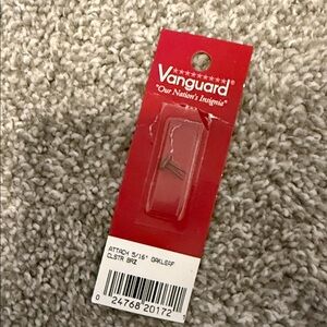 Bronze oak leaf cluster. Brand new